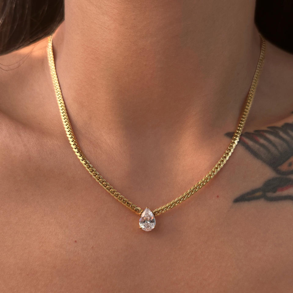 Precision cut water drop Zircon pendant  Teardrop 18k Gold  Necklace
