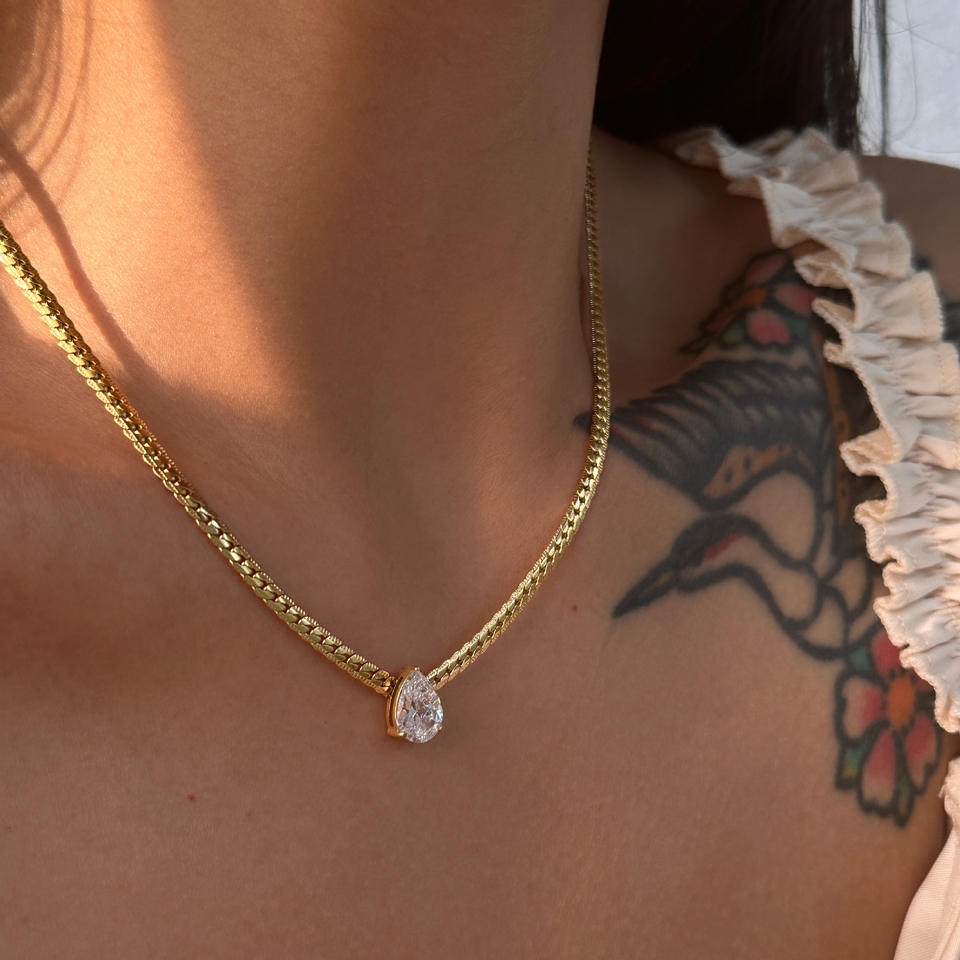 Precision cut water drop Zircon pendant  Teardrop 18k Gold  Necklace